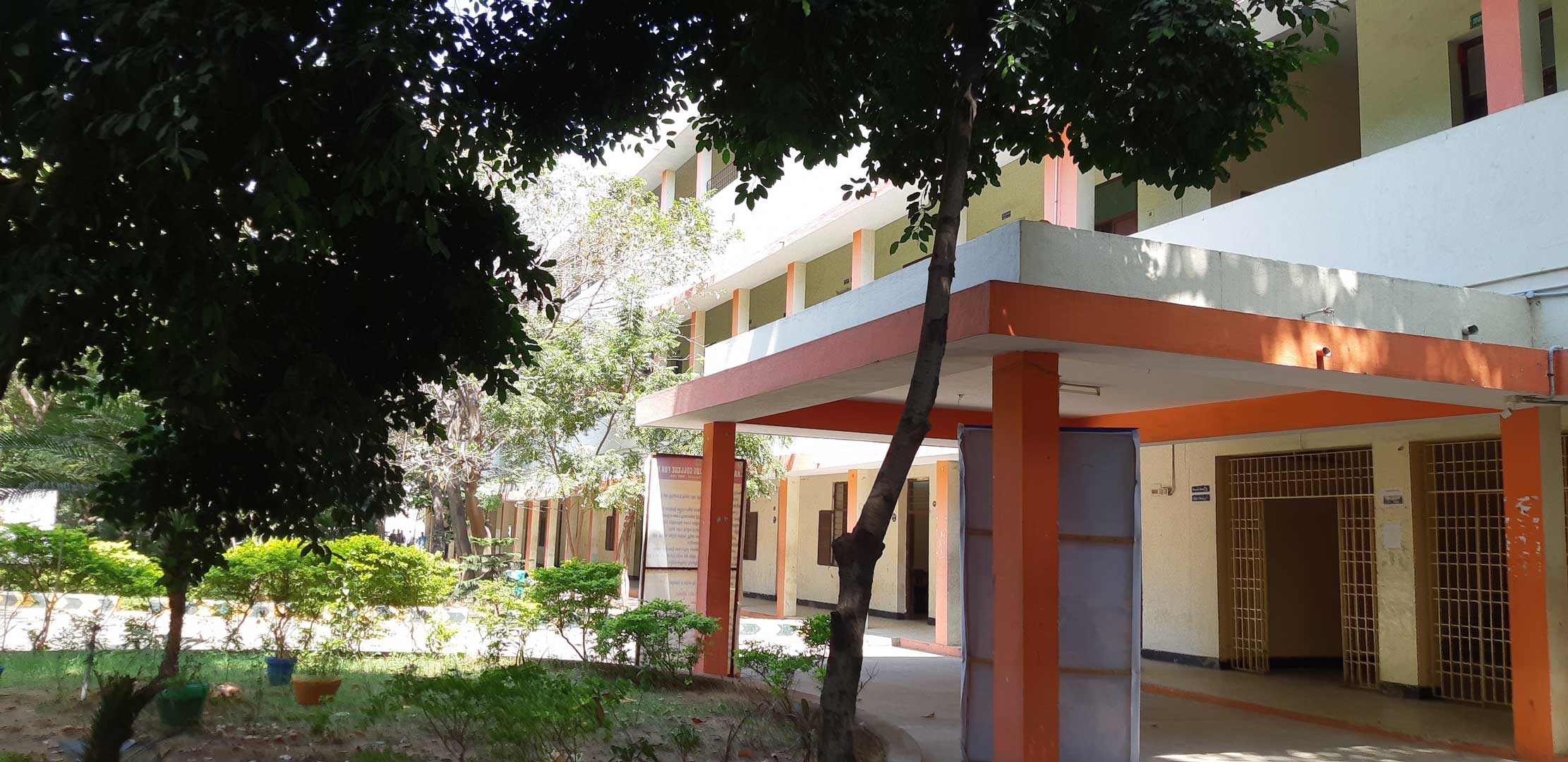 C. Kandaswami Naidu College For Men , Chennai